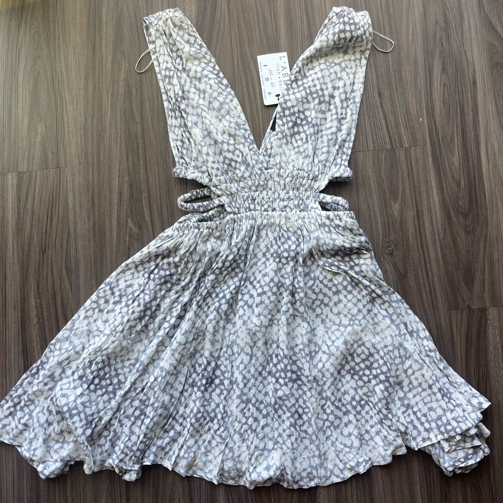 LOVELY DAY | Gray, Cut Out Mini Dress - Size Small - NEW WITH TAGS